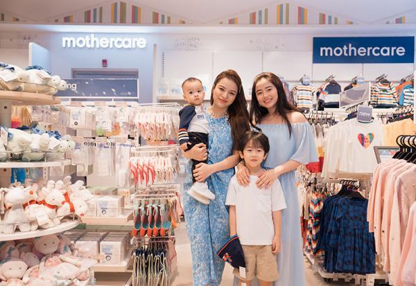 Hot mom Hà Thành trải nghiệm mua sắm chuẩn Anh Quốc tại Mothercare Lotte Hà Nội