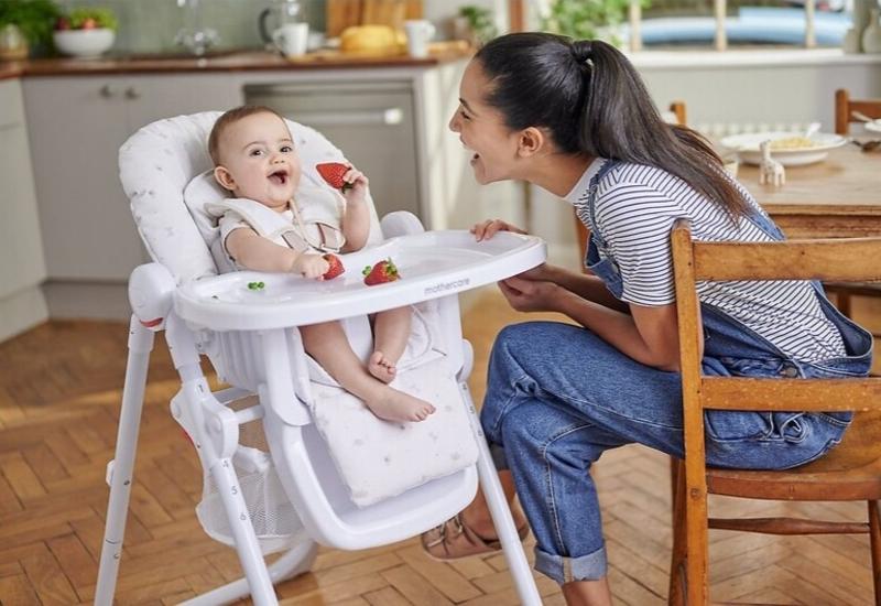 Bỏ túi kinh nghiệm lựa chọn ghế ăn dặm cho bé cực hữu ích | Mothercare Bỏ Túi Kinh Nghiệm Lựa Chọn Ghế Ăn Dặm Cho Bé Cực Hữu Ích | Mothercare