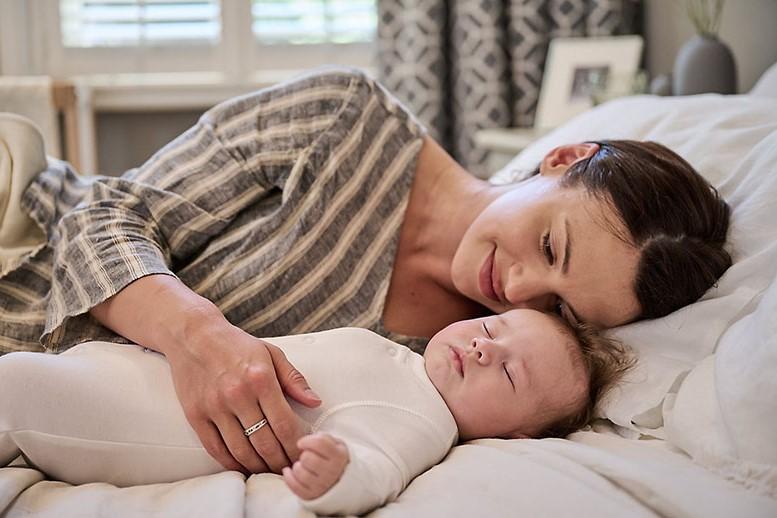 6 cách ru trẻ sơ sinh ngủ nhanh chóng, hiệu quả 